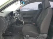 ✅ 2010 Hyundai Accent GL • VIN: KMHCN3BC1AU156903 • Лот: 88353575. Опубликован ранее на Copart с пробегом 242 107 миль. Бесплатный доступ к архиву аукционных продаж из США и подробный отчёт об истории автомобиля на DreamBid. Изображение 7.