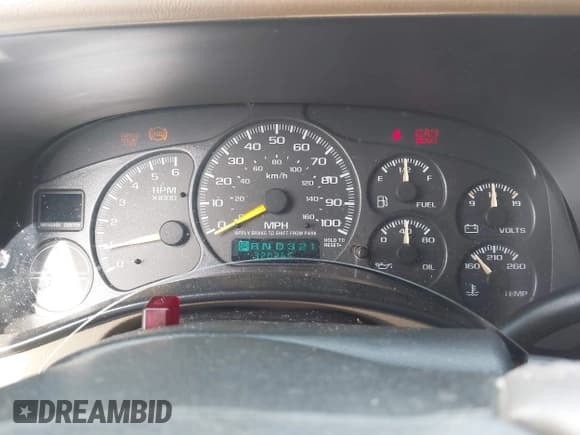 ✅ 2001 Chevrolet Suburban LT • VIN: 3GNEC16T21G126434 • Lot: 43527266. Wystawiony na IAAI z przebiegiem 320 265 mil. Bezpłatny archiwum sprzedaży aukcyjnych z USA i szczegółowy raport historii pojazdu na DreamBid. Zdjęcie 7.