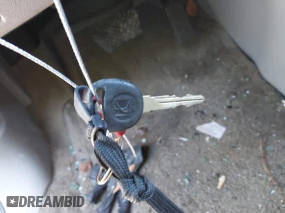 ✅ 2006 Saturn VUE • VIN: 5GZCZ53416S820629 • Lot: 42206120. Wystawiony na IAAI z przebiegiem 1 233 368 mil. Bezpłatny archiwum sprzedaży aukcyjnych z USA i szczegółowy raport historii pojazdu na DreamBid. Zdjęcie 11.