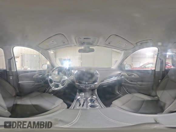 ✅ 2019 Chevrolet Traverse LT Cloth • VIN: 1GNERGKW9KJ233854 • Lot: 92067425. Wystawiony na Copart z przebiegiem 132 896 mil. Bezpłatny archiwum sprzedaży aukcyjnych z USA i szczegółowy raport historii pojazdu na DreamBid. Zdjęcie 15.