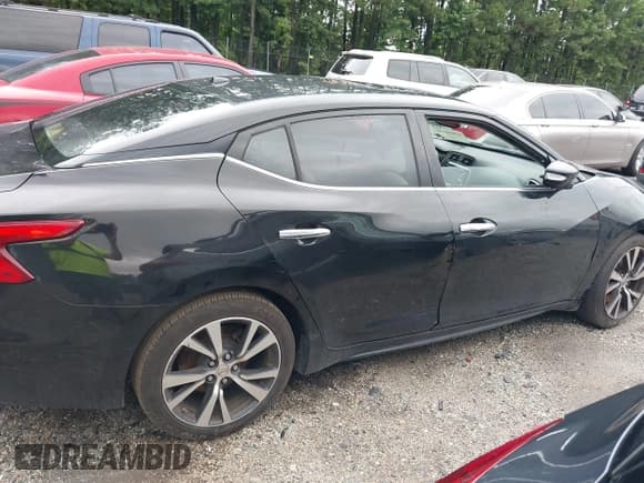 ✅ 2017 Nissan Maxima Platinum • VIN: 1N4AA6AP7HC404316 • Lot: 42858230. Wystawiony na IAAI z przebiegiem 76 641 mil. Bezpłatny archiwum sprzedaży aukcyjnych z USA i szczegółowy raport historii pojazdu na DreamBid. Zdjęcie 13.