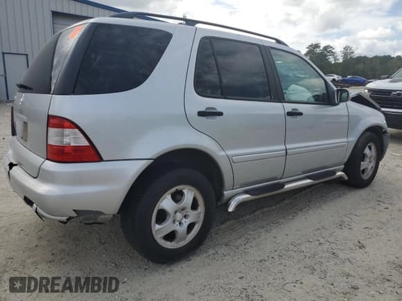 ✅ 2002 Mercedes-Benz M 320/430/500 • VIN: 4JGAB54E52A321977 • Lot: 84546455. Listed on Copart with 199,197 mi. Free auction sales archive from the USA and detailed vehicle history report at DreamBid. Image 3.