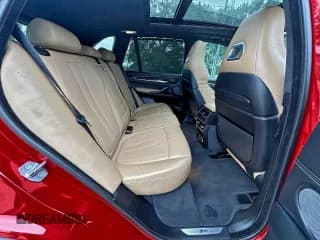 ✅ 2016 BMW X5 M • VIN: 5YMKT6C59G0R78539 • Lot: 94393935. Wystawiony na Copart z przebiegiem 140 797 mil. Bezpłatny archiwum sprzedaży aukcyjnych z USA i szczegółowy raport historii pojazdu na DreamBid. Zdjęcie 6.