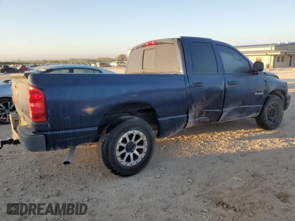 ✅ 2008 Dodge 1500 ST • VIN: 1D7HA18K48J104563 • Лот: 76948094. Опубликован ранее на Copart с пробегом 121 236 миль. Бесплатный доступ к архиву аукционных продаж из США и подробный отчёт об истории автомобиля на DreamBid. Изображение 3.