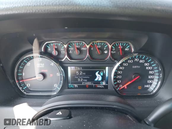 ✅ 2019 Chevrolet Suburban LT • VIN: 1GNSCHKC9KR375252 • Lot: 43286862. Wystawiony na IAAI z przebiegiem 214 493 mil. Bezpłatny archiwum sprzedaży aukcyjnych z USA i szczegółowy raport historii pojazdu na DreamBid. Zdjęcie 7.