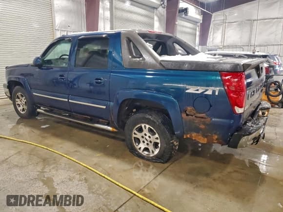 ✅ 2005 Chevrolet Avalanche Z71 • VIN: 3GNEK12Z65G119571 • Лот: 95570335. Опубликован ранее на Copart с пробегом 325 818 миль. Бесплатный доступ к архиву аукционных продаж из США и подробный отчёт об истории автомобиля на DreamBid. Изображение 2.