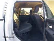 ✅ 2019 Ram 2500 Tradesman • VIN: 3C6UR5HJ0KG551410 • Lot: 43595939. Wystawiony na IAAI z przebiegiem 118 224 mil. Bezpłatny archiwum sprzedaży aukcyjnych z USA i szczegółowy raport historii pojazdu na DreamBid. Zdjęcie 8.