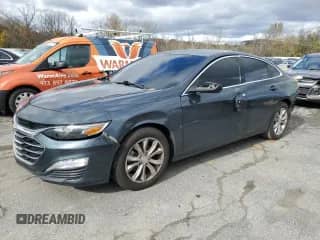 2020 Chevrolet Malibu LT z VIN 1G1ZD5ST1LF043966, wystawiony jako Copart lot #89803185 z przebiegiem 115 240 mil mil oraz Szkoda całkowita • Salvage title. Historia ofert i sprzedaży dostępna na DreamBid. Obrazek 1.