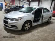 ✅ 2017 Chevrolet Cruze LS • VIN: 1G1BC5SMXH7122910 • Lot: 61137643. Listed on Copart with 58,626 mi. Free auction sales archive from the USA and detailed vehicle history report at DreamBid. Image 1.