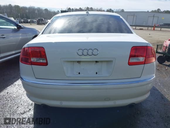✅ 2007 Audi A8 4.2L • VIN: WAUMV44E77N011250 • Lot: 41669815. Wystawiony na IAAI z przebiegiem Nie podano. Bezpłatny archiwum sprzedaży aukcyjnych z USA i szczegółowy raport historii pojazdu na DreamBid. Zdjęcie 16.