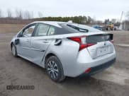 ✅ 2021 Toyota Prius LE • VIN: JTDL9MFU4M3028389 • Лот: 41800573. Опубликован ранее на IAAI с пробегом 32 623 миль. Бесплатный доступ к архиву аукционных продаж из США и подробный отчёт об истории автомобиля на DreamBid. Изображение 3.