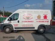 ✅ 2018 Ram ProMaster Cargo • VIN: 3C6TRVBG0JE157988 • Lot: 43133786. Wystawiony na IAAI z przebiegiem 100 699 mil. Bezpłatny archiwum sprzedaży aukcyjnych z USA i szczegółowy raport historii pojazdu na DreamBid. Zdjęcie 14.