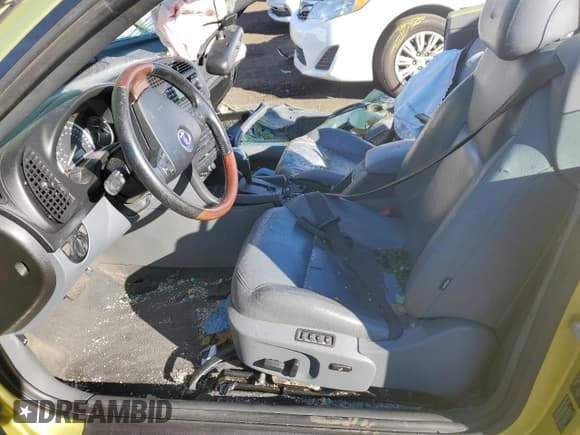 ✅ 2005 Saab 9-3 Arc • VIN: YS3FD79Y556005532 • Лот: 74693044. Опубликован ранее на Copart с пробегом 128 765 миль. Бесплатный доступ к архиву аукционных продаж из США и подробный отчёт об истории автомобиля на DreamBid. Изображение 7.