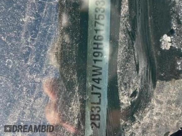 ✅ 2009 Dodge Challenger SRT-8 • VIN: 2B3LJ74W19H617533 • Lot: 47324595. Wystawiony na Copart z przebiegiem 132 995 mil. Bezpłatny archiwum sprzedaży aukcyjnych z USA i szczegółowy raport historii pojazdu na DreamBid. Zdjęcie 10.