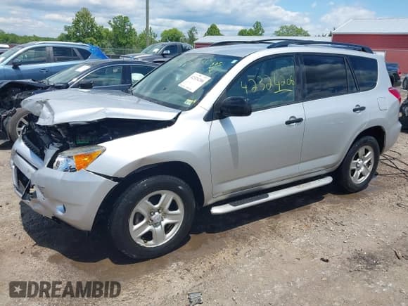 ✅ 2007 Toyota RAV4 • VIN: JTMZK33V176004172 • Lot: 42324206. Listed on IAAI with 154,435 mi. Free auction sales archive from the USA and detailed vehicle history report at DreamBid. Image 2.