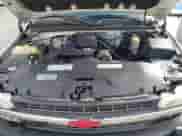 2000 Chevrolet Silverado 1500 LS z VIN 2GCEK19T8Y1280401, wystawiony jako IAAI lot #43335240 z przebiegiem 286 458 mil mil oraz . Historia ofert i sprzedaży dostępna na DreamBid. Obrazek 10.