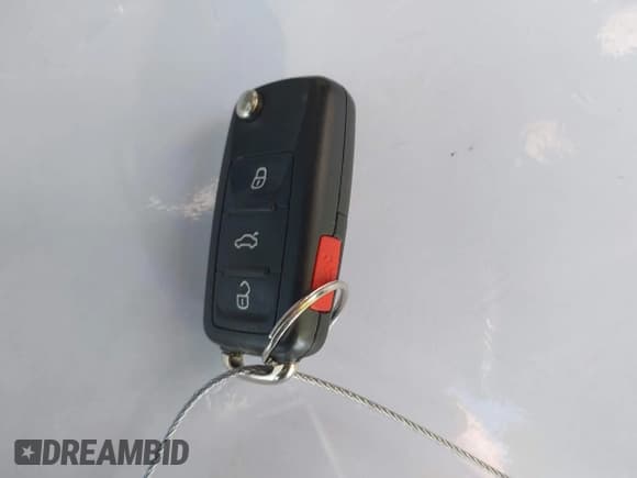 ✅ 2013 Volkswagen Jetta Hybrid SE • VIN: 3VW637AJ3DM305798 • Lot: 42736297. Listed on IAAI with 156,972 mi. Free auction sales archive from the USA and detailed vehicle history report at DreamBid. Image 11.