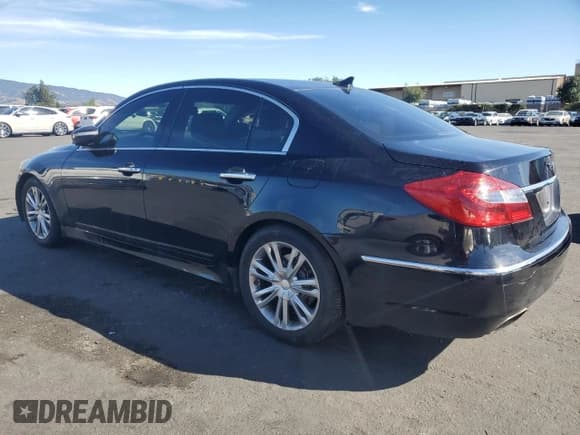 ✅ 2013 Hyundai Genesis 3.8L • VIN: KMHGC4DD9DU243715 • Лот: 87447065. Опубликован ранее на Copart с пробегом 147 820 миль. Бесплатный доступ к архиву аукционных продаж из США и подробный отчёт об истории автомобиля на DreamBid. Изображение 2.