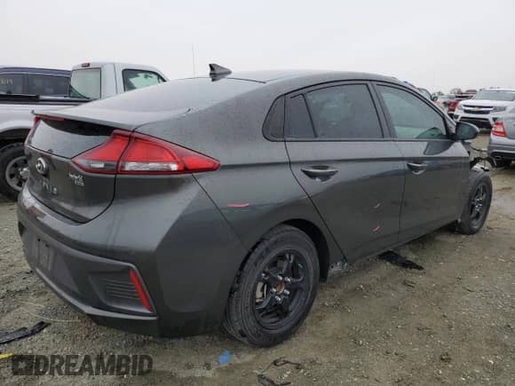 2020 Hyundai Ioniq Blue с VIN KMHC65LC9LU224035, выставлен на аукционе Copart как лот 80062004 с пробегом 45 877 миль миль и Списание • Salvage title. История ставок и продаж доступна на DreamBid. Изображение 3.