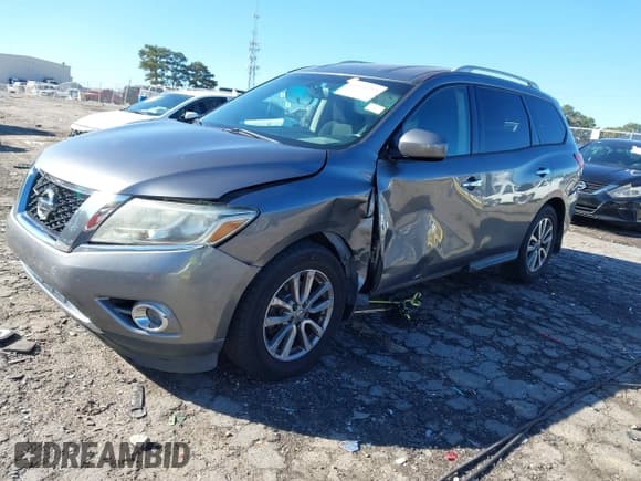 ✅ 2015 Nissan Pathfinder SV • VIN: 5N1AR2MNXFC686899 • Lot: 43516693. Wystawiony na IAAI z przebiegiem 172 363 mil. Bezpłatny archiwum sprzedaży aukcyjnych z USA i szczegółowy raport historii pojazdu na DreamBid. Zdjęcie 17.