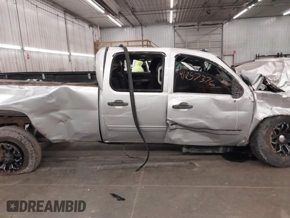 ✅ 2014 Chevrolet Silverado 2500HD LT • VIN: 1GC1KXC89EF108663 • Lot: 41857376. Listed on IAAI with Not provided. Free auction sales archive from the USA and detailed vehicle history report at DreamBid. Image 14.