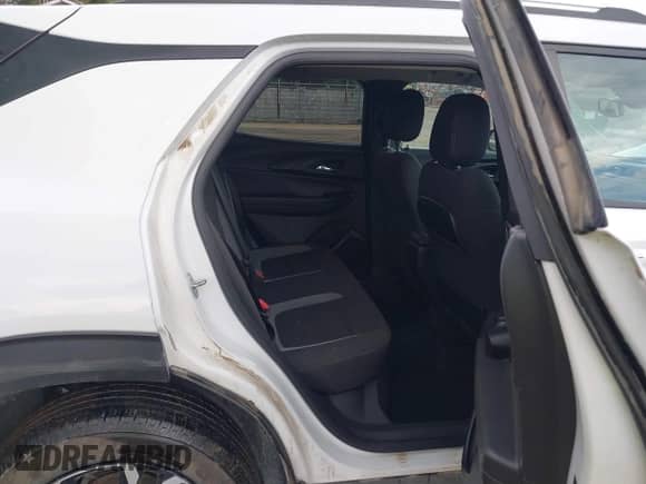 2022 Chevrolet TrailBlazer LT с VIN KL79MRSL1NB104707, выставлен на аукционе IAAI как лот 43304946 с пробегом 63 301 миль миль и . История ставок и продаж доступна на DreamBid. Изображение 8.