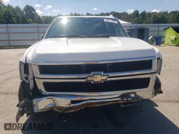 ✅ 2009 Chevrolet Silverado 2500HD Work Truck • VIN: 1GCHK43K89F168674 • Lot: 68511965. Wystawiony na Copart z przebiegiem 127 296 mil. Bezpłatny archiwum sprzedaży aukcyjnych z USA i szczegółowy raport historii pojazdu na DreamBid. Zdjęcie 5.