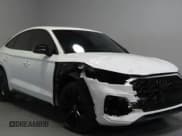 ✅ 2023 Audi SQ5 Sportback Premium Plus • VIN: WA124AFY1P2038636 • Лот: 53910115. Опубликован ранее на Copart с пробегом 27 258 миль. Бесплатный доступ к архиву аукционных продаж из США и подробный отчёт об истории автомобиля на DreamBid. Изображение 1.