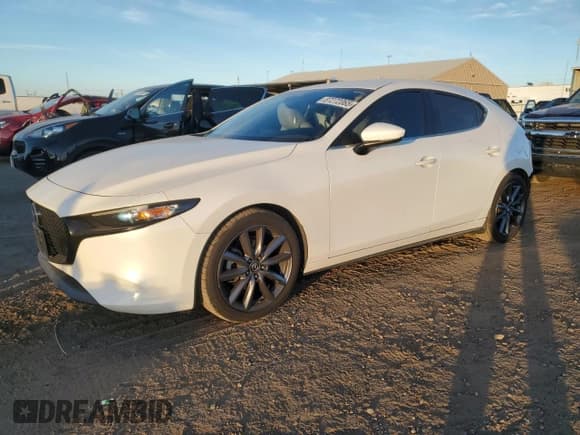 ✅ 2019 Mazda 3 Preferred • VIN: JM1BPBMM4K1122953 • Lot: 87272065. Wystawiony na Copart z przebiegiem 82 507 mil. Bezpłatny archiwum sprzedaży aukcyjnych z USA i szczegółowy raport historii pojazdu na DreamBid. Zdjęcie 1.