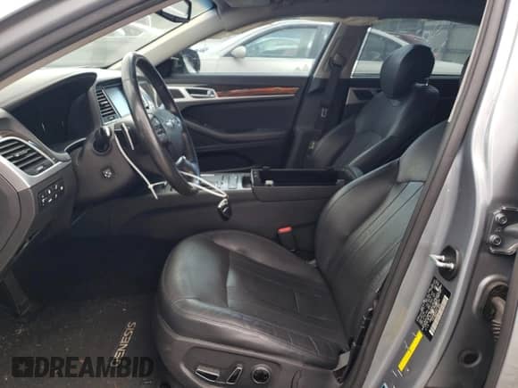 2015 Hyundai Genesis 3.8L z VIN KMHGN4JE6FU052554, wystawiony jako Copart lot #71422824 z przebiegiem 79 836 mil mil oraz Szkoda całkowita • Salvage title. Historia ofert i sprzedaży dostępna na DreamBid. Obrazek 7.