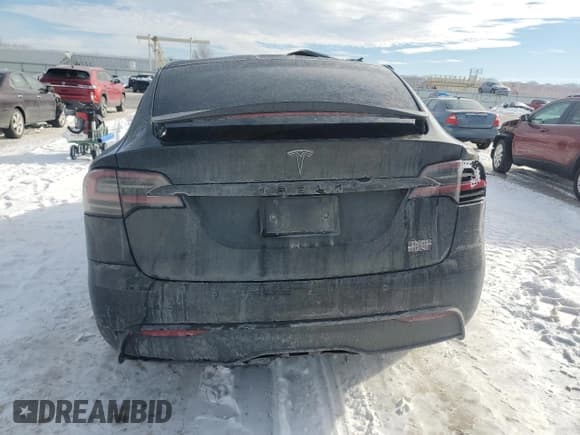 ✅ 2022 Tesla Model X Plaid • VIN: 7SAXCBE66NF342093 • Lot: 88165005. Wystawiony na Copart z przebiegiem Nie podano. Bezpłatny archiwum sprzedaży aukcyjnych z USA i szczegółowy raport historii pojazdu na DreamBid. Zdjęcie 6.