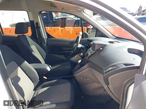 ✅ 2021 Ford Transit Connect XL • VIN: NM0GE9E28M1491106 • Lot: 41664934. Wystawiony na IAAI z przebiegiem 66 890 mil. Bezpłatny archiwum sprzedaży aukcyjnych z USA i szczegółowy raport historii pojazdu na DreamBid. Zdjęcie 5.