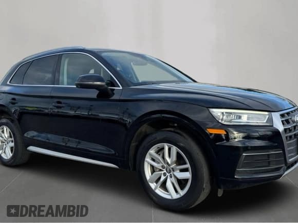 ✅ 2020 Audi Q5 Premium • VIN: WA1ANAFY8L2008732 • Lot: 93975125. Listed on Copart with 186,812 mi. Free auction sales archive from the USA and detailed vehicle history report at DreamBid. Image 1.