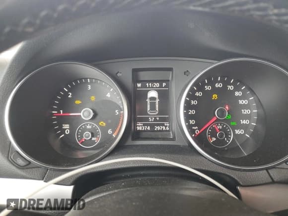 ✅ 2011 Volkswagen Golf TDI • VIN: WVWDM7AJ6BW194734 • Lot: 58244035. Listed on Copart with 98,374 mi. Free auction sales archive from the USA and detailed vehicle history report at DreamBid. Image 9.