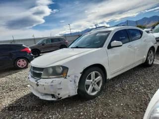 ✅ 2008 Dodge Avenger R/T • VIN: 1B3LC76M28N665084 • Лот: 84805755. Опубликован ранее на Copart с пробегом 179 002 миль. Бесплатный доступ к архиву аукционных продаж из США и подробный отчёт об истории автомобиля на DreamBid. Изображение 1.
