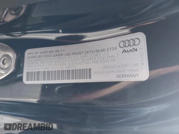 ✅ 2011 Audi S5 Premium Plus • VIN: WAUCGAFH2BN019969 • Lot: 42742516. Wystawiony na IAAI z przebiegiem 98 714 mil. Bezpłatny archiwum sprzedaży aukcyjnych z USA i szczegółowy raport historii pojazdu na DreamBid. Zdjęcie 9.