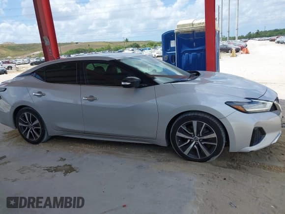 ✅ 2020 Nissan Maxima SV • VIN: 1N4AA6CV6LC366887 • Lot: 41952159. Listed on IAAI with 100,182 mi. Free auction sales archive from the USA and detailed vehicle history report at DreamBid. Image 13.