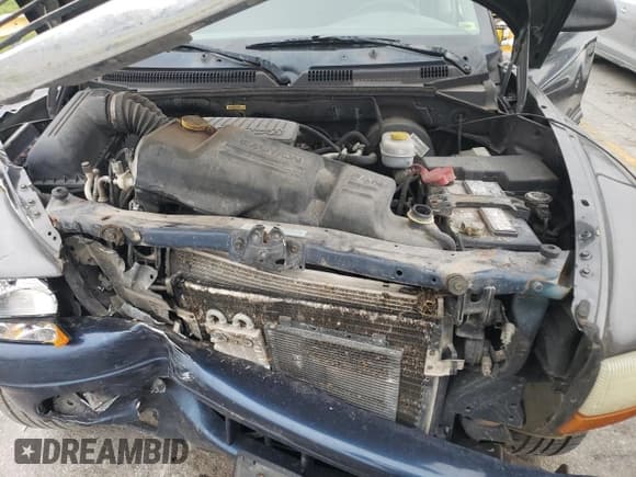 ✅ 2004 Dodge Dakota Sport • VIN: 1D7HG38N84S525629 • Lot: 82140054. Wystawiony na Copart z przebiegiem 255 160 mil. Bezpłatny archiwum sprzedaży aukcyjnych z USA i szczegółowy raport historii pojazdu na DreamBid. Zdjęcie 11.