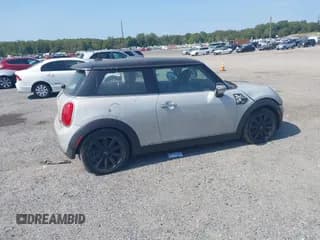 ✅ 2014 MINI Hardtop • VIN: WMWXM5C59ET932692 • Lot: 43265859. Wystawiony na IAAI z przebiegiem 99 336 mil. Bezpłatny archiwum sprzedaży aukcyjnych z USA i szczegółowy raport historii pojazdu na DreamBid. Zdjęcie 4.