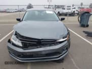 ✅ 2018 Volkswagen Jetta SE • VIN: 3VWDB7AJ1JM249415 • Lot: 43810974. Wystawiony na IAAI z przebiegiem 97 833 mil. Bezpłatny archiwum sprzedaży aukcyjnych z USA i szczegółowy raport historii pojazdu na DreamBid. Zdjęcie 12.