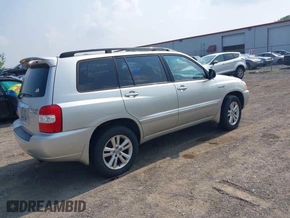 ✅ 2007 Toyota Highlander w/3rd Row • VIN: JTEEW21A870048021 • Лот: 42743453. Опубликован ранее на IAAI с пробегом 171 502 миль. Бесплатный доступ к архиву аукционных продаж из США и подробный отчёт об истории автомобиля на DreamBid. Изображение 4.