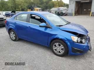 2016 Chevrolet Sonic LT z VIN 1G1JC5SG4G4179044, wystawiony jako Copart lot #71577064 z przebiegiem 56 195 mil mil oraz Szkoda całkowita • Salvage title. Historia ofert i sprzedaży dostępna na DreamBid. Obrazek 4.