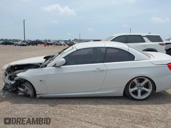 ✅ 2013 BMW 3 Series 335i • VIN: WBADX7C57DE745895 • Лот: 41991702. Опубликован ранее на IAAI с пробегом 131 971 миль. Бесплатный доступ к архиву аукционных продаж из США и подробный отчёт об истории автомобиля на DreamBid. Изображение 15.