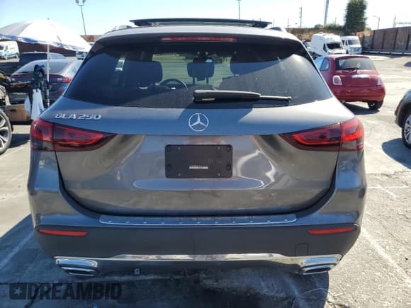 ✅ 2021 Mercedes-Benz GLA 250 • VIN: W1N4N4GB1MJ280313 • Lot: 84938725. Listed on Copart with 50,057 mi. Free auction sales archive from the USA and detailed vehicle history report at DreamBid. Image 6.