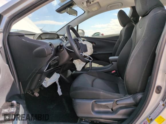 ✅ 2019 Toyota Prius LE • VIN: JTDL9RFU5K3000921 • Lot: 70017765. Listed on Copart with 119,235 mi. Free auction sales archive from the USA and detailed vehicle history report at DreamBid. Image 7.