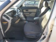 ✅ 2010 Kia Soul + • VIN: KNDJT2A26A7167737 • Lot: 91325005. Listed on Copart with 175,781 mi. Free auction sales archive from the USA and detailed vehicle history report at DreamBid. Image 7.