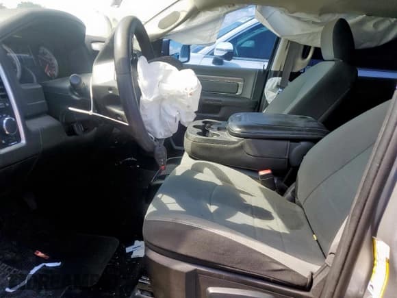 ✅ 2021 Ram 1500 SLT • VIN: 1C6RR6LG9MS533801 • Lot: 59485635. Wystawiony na Copart z przebiegiem 94 152 mil. Bezpłatny archiwum sprzedaży aukcyjnych z USA i szczegółowy raport historii pojazdu na DreamBid. Zdjęcie 7.