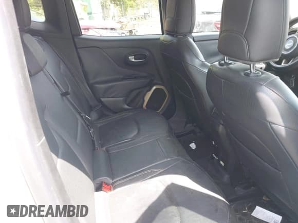 ✅ 2016 Jeep Renegade Limited • VIN: ZACCJADT7GPC85093 • Lot: 42075841. Wystawiony na IAAI z przebiegiem 108 882 mil. Bezpłatny archiwum sprzedaży aukcyjnych z USA i szczegółowy raport historii pojazdu na DreamBid. Zdjęcie 8.