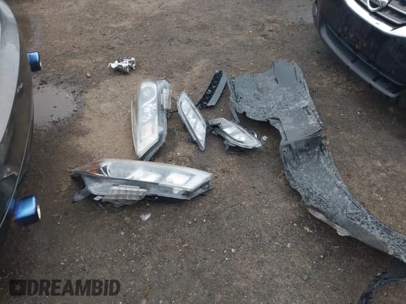 ✅ 2017 Nissan Maxima SL • VIN: 1N4AA6AP5HC426816 • Lot: 42906766. Wystawiony na IAAI z przebiegiem 105 554 mil. Bezpłatny archiwum sprzedaży aukcyjnych z USA i szczegółowy raport historii pojazdu na DreamBid. Zdjęcie 12.