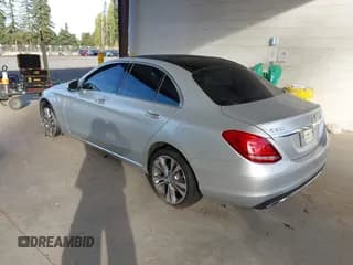 ✅ 2015 Mercedes-Benz C 300 Luxury • VIN: 55SWF4KB5FU000907 • Lot: 43483283. Listed on IAAI with 92,056 mi. Free auction sales archive from the USA and detailed vehicle history report at DreamBid. Image 3.